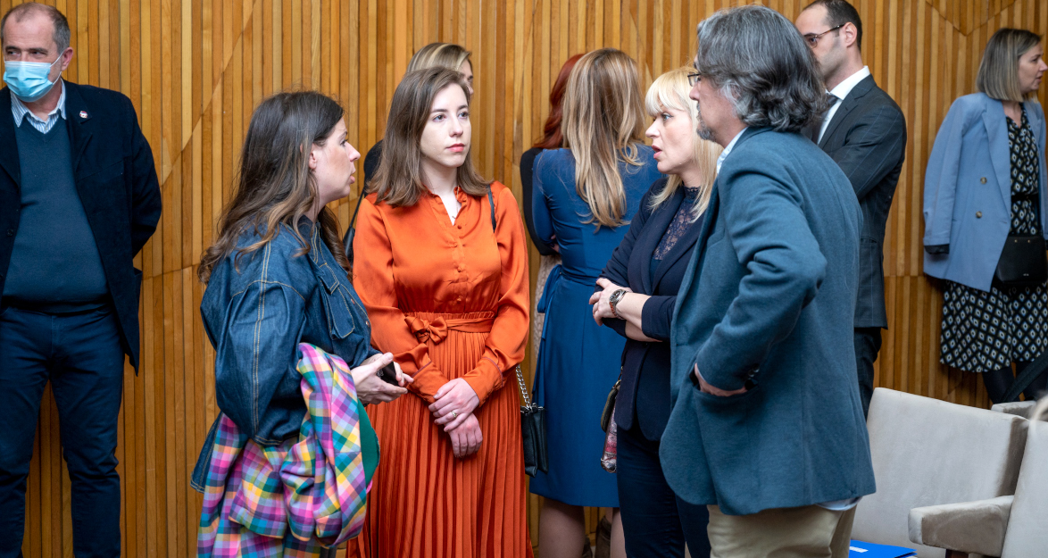 Milica Pešterić and Simona Vračar at IX CANSEE General Assembly Session held at Museum of Yugoslavia